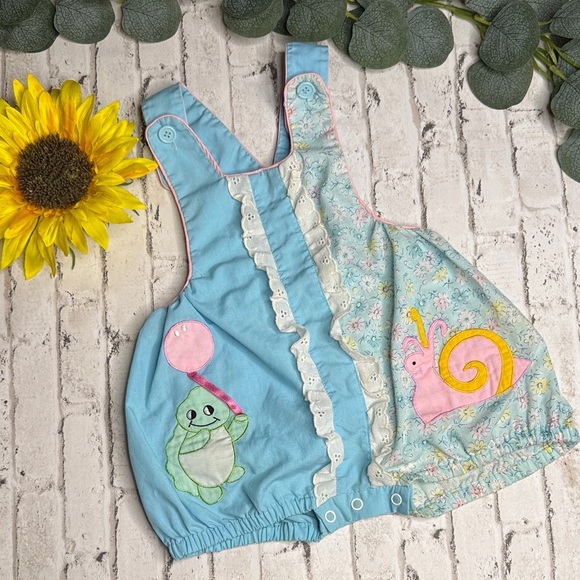 Cute Vintage Blue and Floral Baby Romper with Turtle and Snail 🐌 12 months - Picture 1 of 8